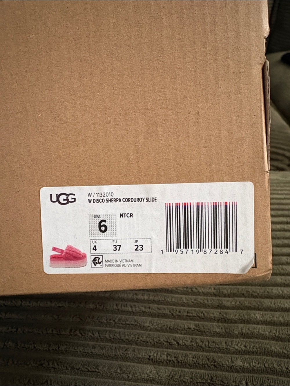 UGG W Disco Sherpa Corduroy Slide in Pink